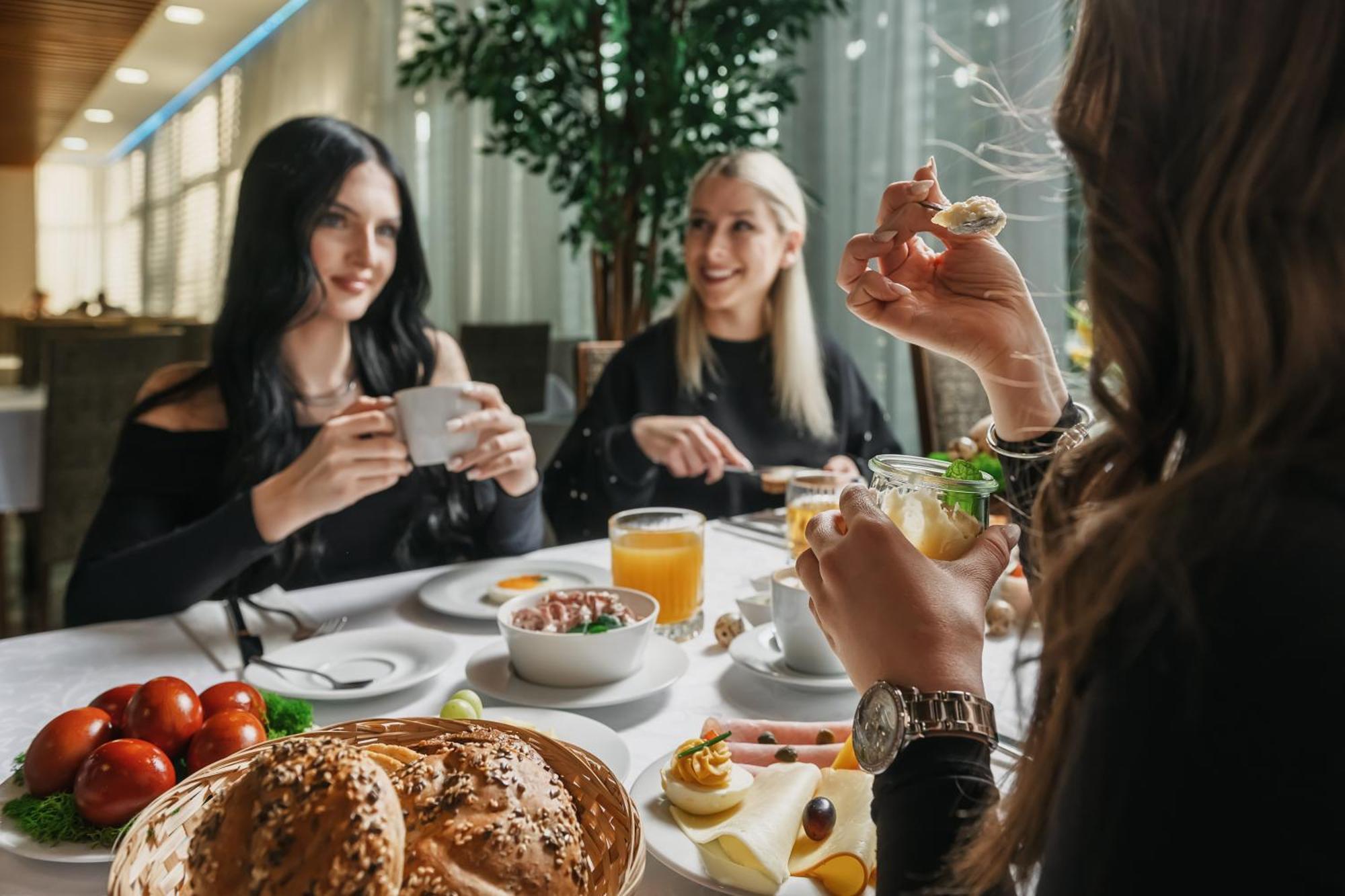 Hotel Janosik Liptovský Mikuláš Dış mekan fotoğraf